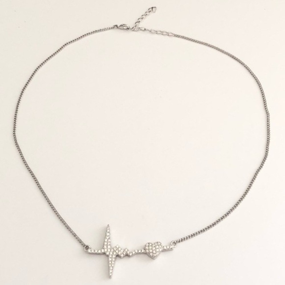 Walter Baker Crystal Heartbeat Necklace New - Picture 9 of 14